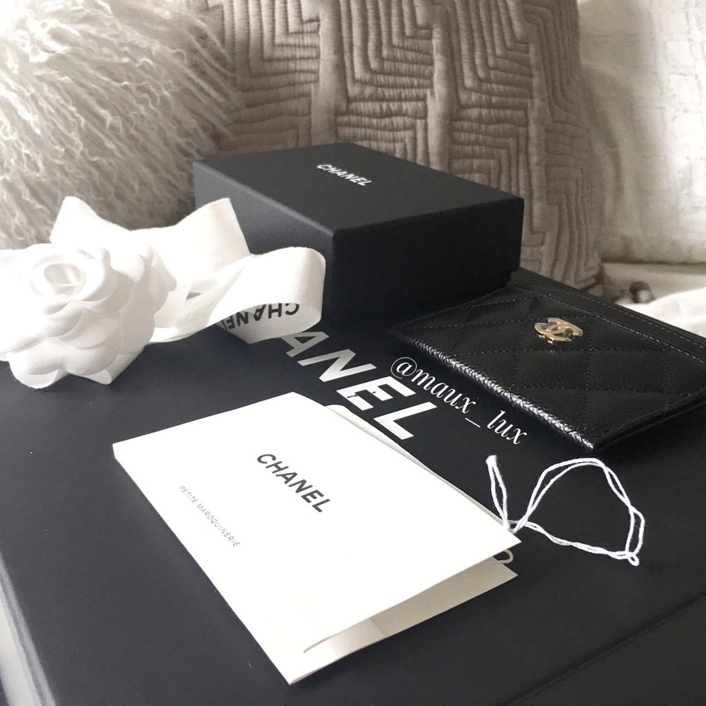 🌸SOLD🌸 Black Caviar Quilted Card Holder Wallet - Picture 4 of 8